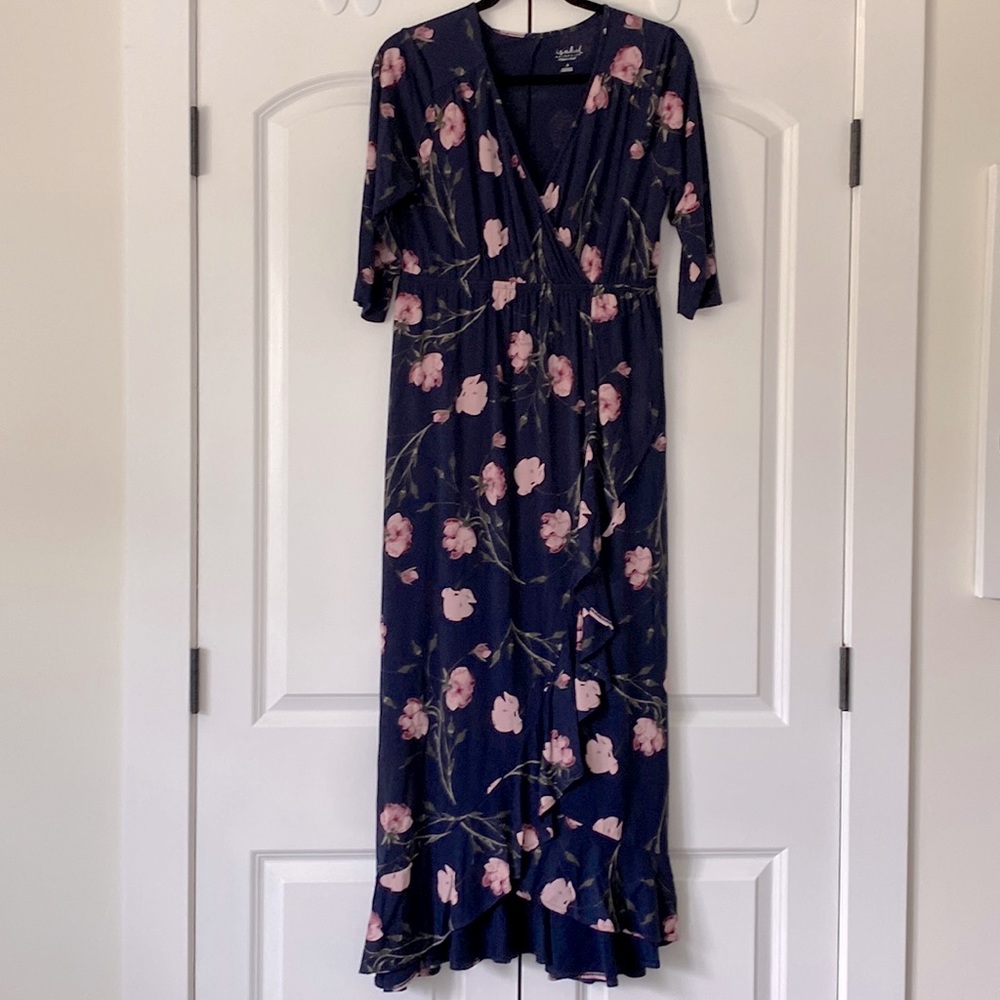 💕 Isabel Maternity Size Small 💕